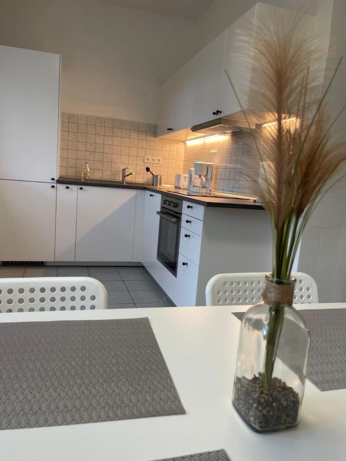 Comfortable Shared Apartment With Private Room In Wesseling Exterior foto