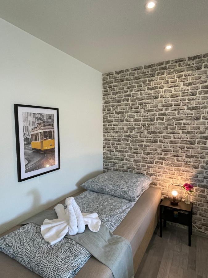 Comfortable Shared Apartment With Private Room In Wesseling Exterior foto
